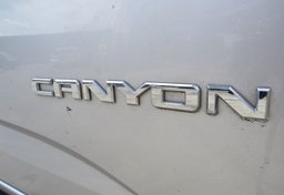 2018 GMC Canyon - Image 19
