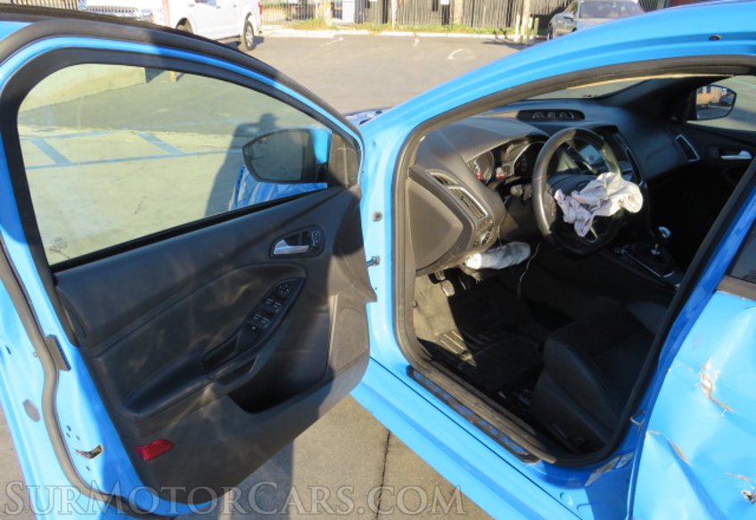 2017 Ford Focus - Image 25