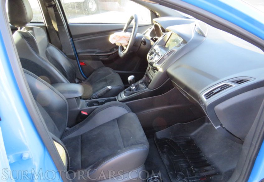 2017 Ford Focus - Image 20