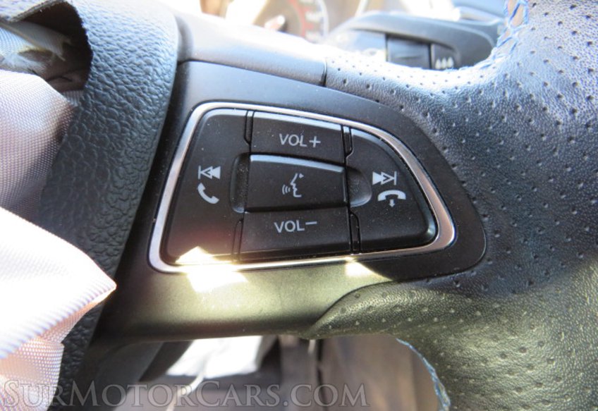 2017 Ford Focus - Image 33