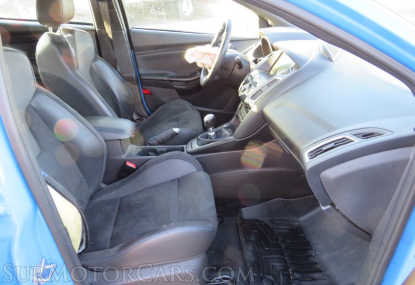 2017 Ford Focus - Image 21