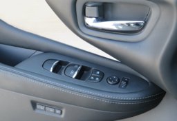 2016 Nissan Murano - Image 50