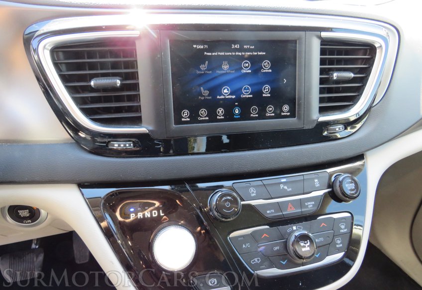 2020 Chrysler Pacifica - Image 40