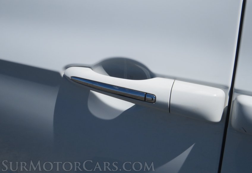 2020 Chrysler Pacifica - Image 18