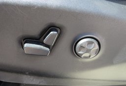 2020 Chrysler Pacifica - Image 33