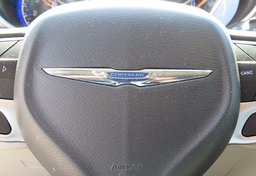 2020 Chrysler Pacifica - Image 35