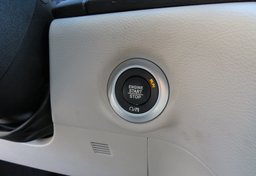 2020 Chrysler Pacifica - Image 43