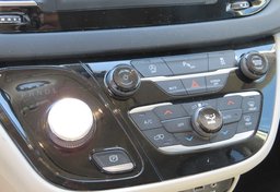 2020 Chrysler Pacifica - Image 41