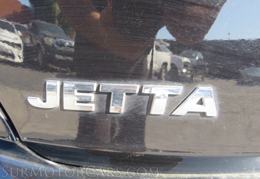 2020 Volkswagen Jetta - Image 18