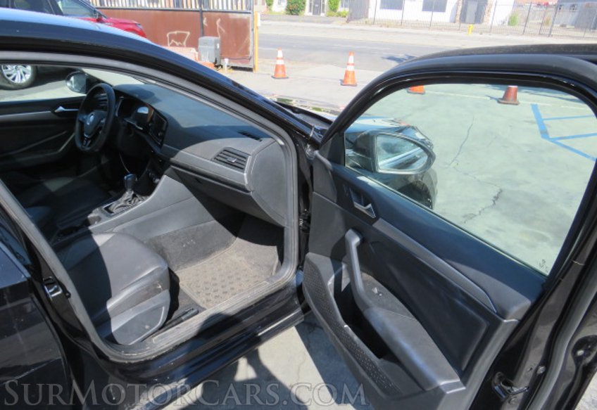 2020 Volkswagen Jetta - Image 20