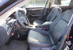 2020 Volkswagen Jetta - Image 23