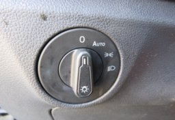 2020 Volkswagen Jetta - Image 37