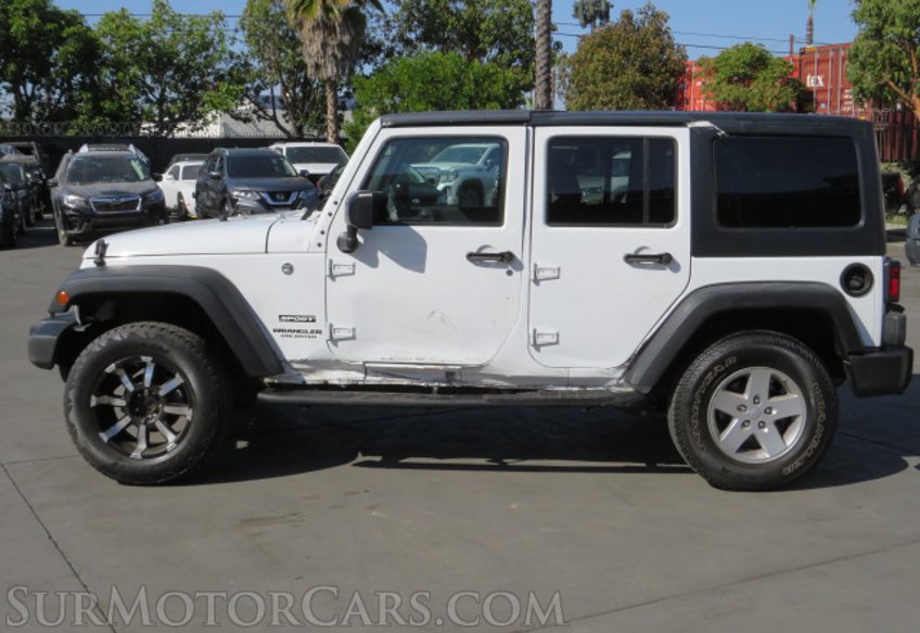 2017 Jeep Wrangler Unlimited - Image 5