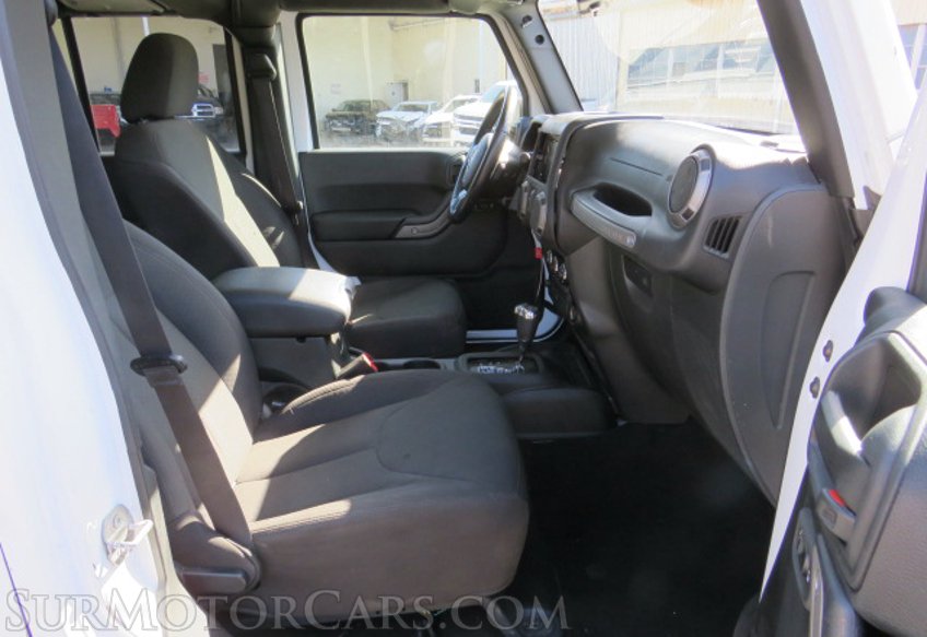 2017 Jeep Wrangler Unlimited - Image 20