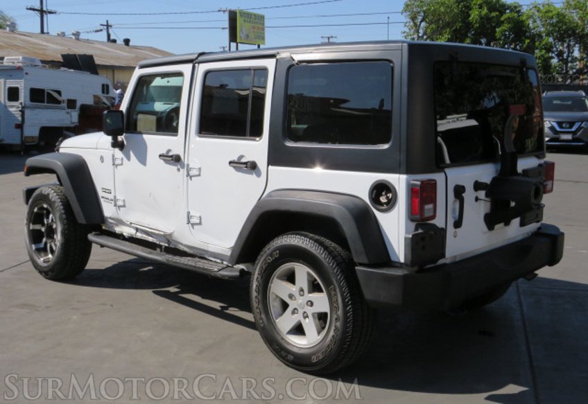 2017 Jeep Wrangler Unlimited - Image 9