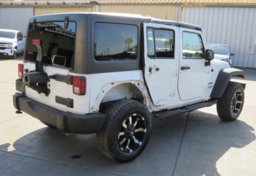 2017 Jeep Wrangler Unlimited - Image 10