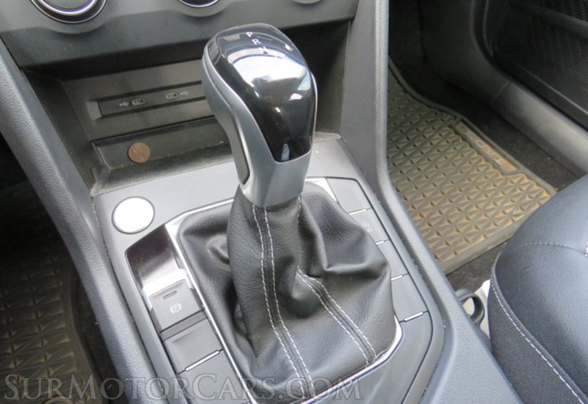 2022 Volkswagen Taos - Image 37