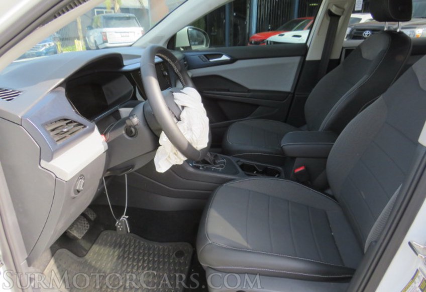 2022 Volkswagen Taos - Image 24