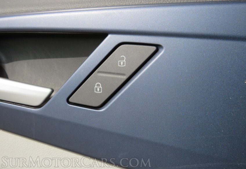 2022 Volkswagen Taos - Image 44