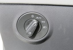 2022 Volkswagen Taos - Image 43