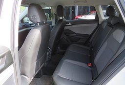 2022 Volkswagen Taos - Image 28