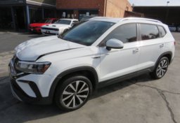 2022 Volkswagen Taos - Image 1