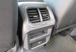 2022 Volkswagen Taos - Image 49