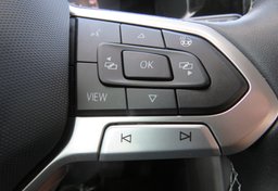 2022 Volkswagen Taos - Image 41