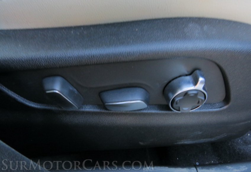 2019 Cadillac XT4 - Image 32