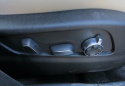 2019 Cadillac XT4 - Image 32