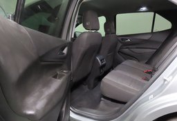 2023 Chevrolet Equinox - Image 30