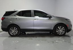 2023 Chevrolet Equinox - Image 9