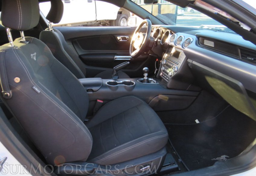 2016 Ford Mustang - Image 22