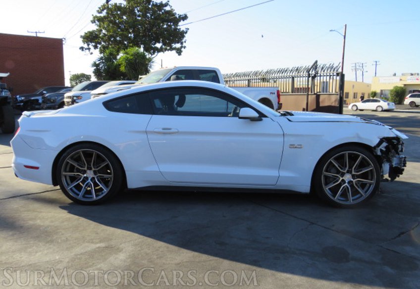 2016 Ford Mustang - Image 9