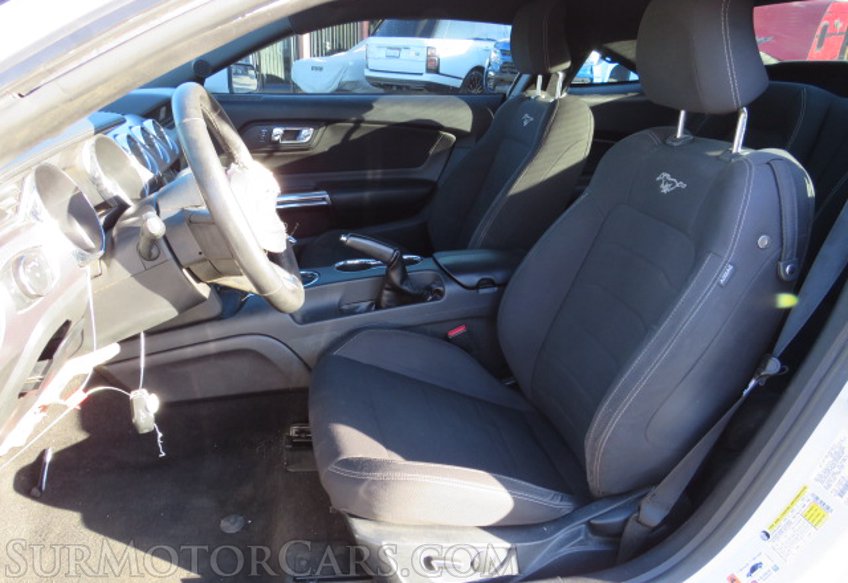 2016 Ford Mustang - Image 21