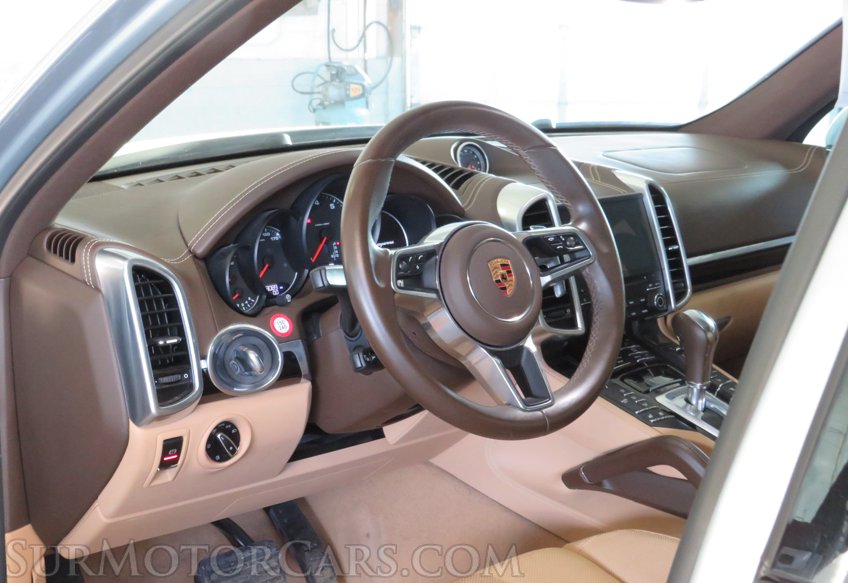 2017 Porsche Cayenne - Image 73