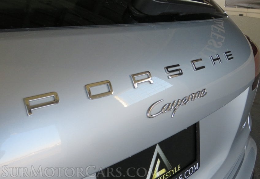 2017 Porsche Cayenne - Image 47