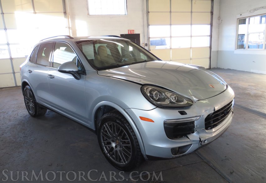 2017 Porsche Cayenne - Image 84