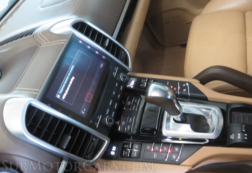 2017 Porsche Cayenne - Image 50