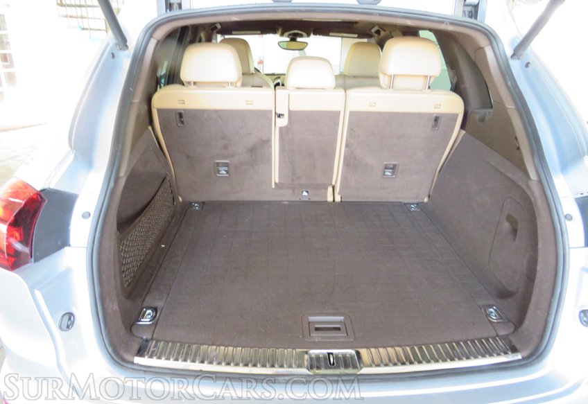 2017 Porsche Cayenne - Image 77