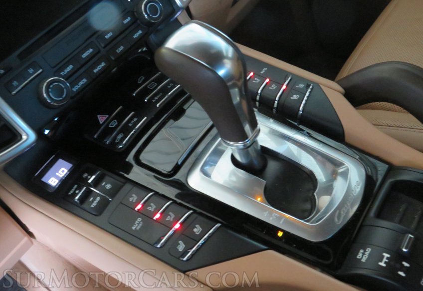 2017 Porsche Cayenne - Image 38