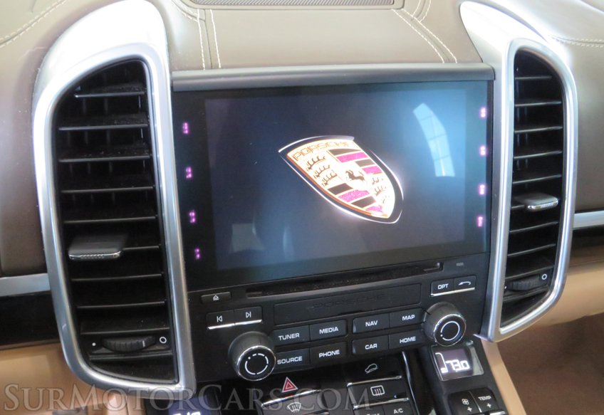 2017 Porsche Cayenne - Image 23