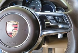 2017 Porsche Cayenne - Image 21
