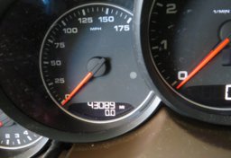 2017 Porsche Cayenne - Image 26