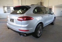 2017 Porsche Cayenne - Image 71