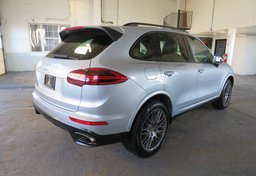 2017 Porsche Cayenne - Image 81