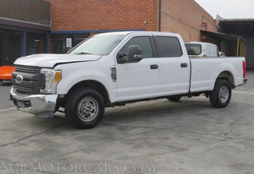 2017 Ford Super Duty F-250 SRW - Image 3