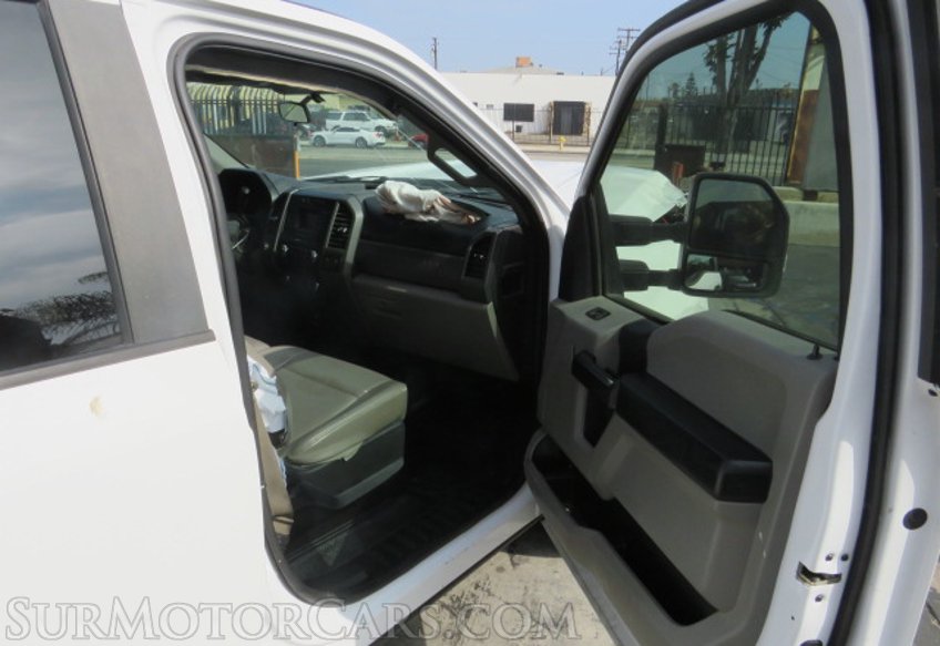 2017 Ford Super Duty F-250 SRW - Image 21