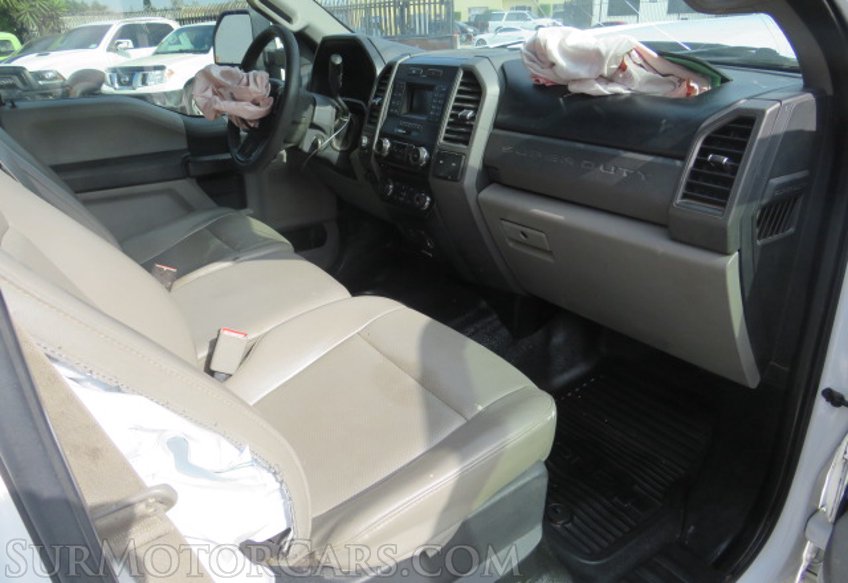 2017 Ford Super Duty F-250 SRW - Image 25