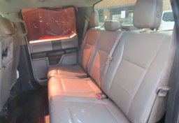 2017 Ford Super Duty F-250 SRW - Image 31